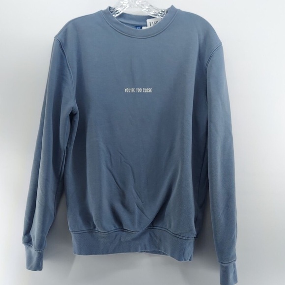 H&M youre too close grey/blue crewneck long sleeve sweater - Picture 1 of 5